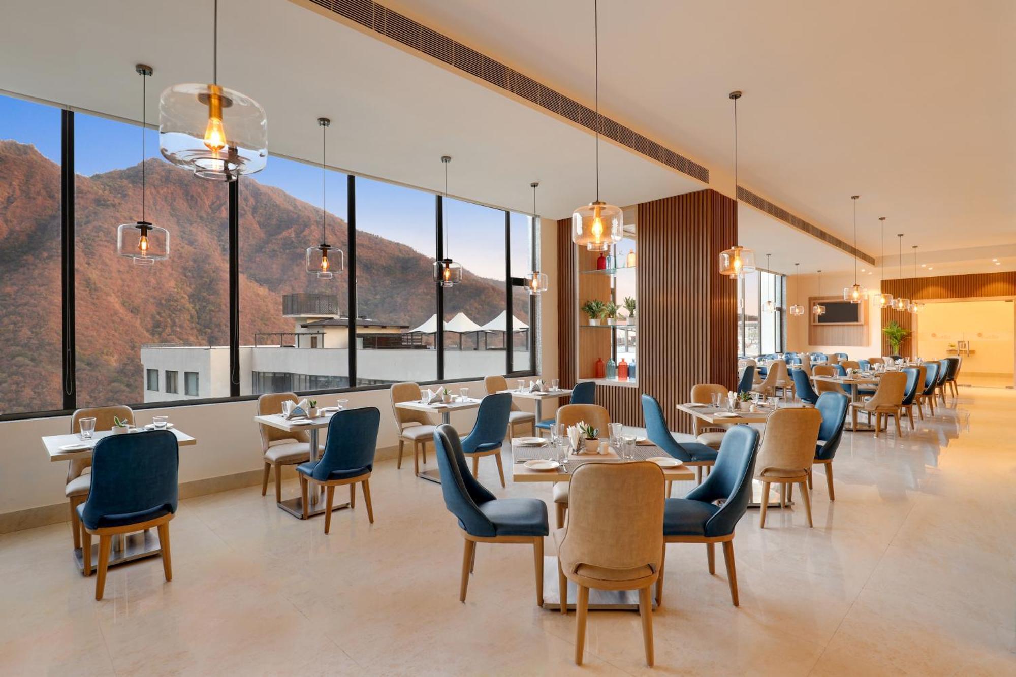 Lemon Tree Hotel, Rišikéš Exteriér fotografie